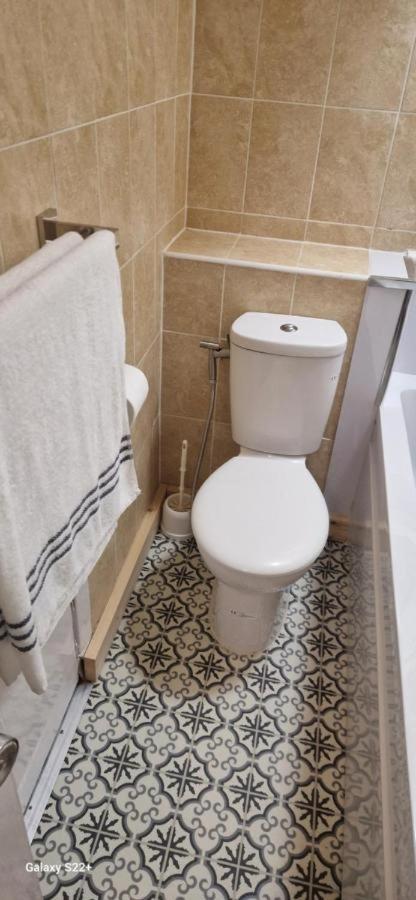 Archillects Entire Two Bedroom Comfy House - Free Parking Γλασκώβη Εξωτερικό φωτογραφία